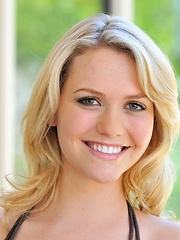 Jessica blonde beauty